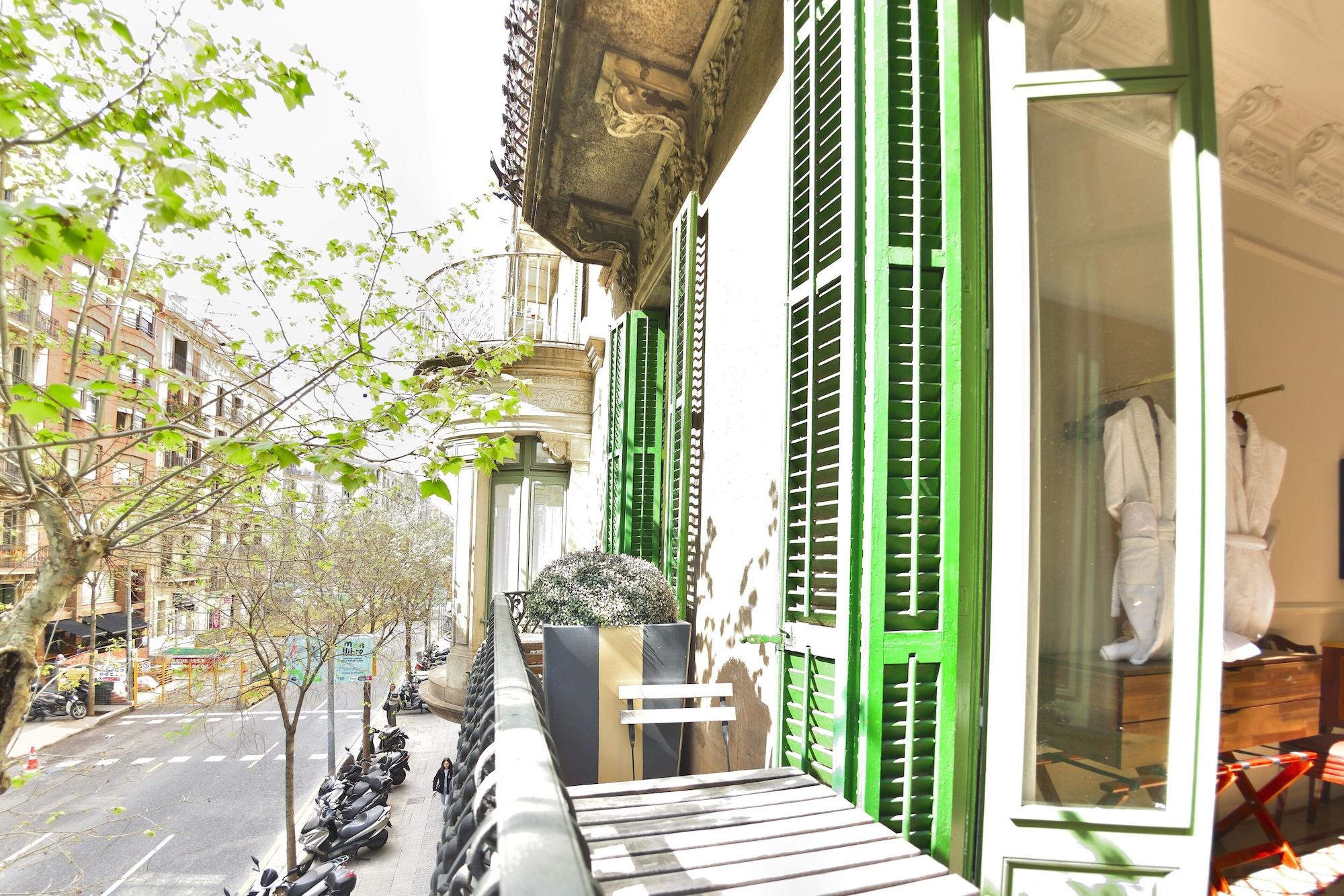 Mihlton Barcelona Boutique B&B (Adults Only) Exterior photo